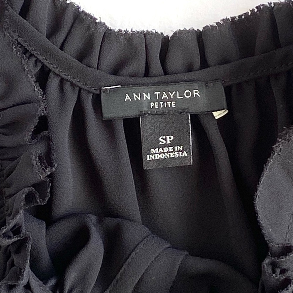 NWOT Black Ann Taylor Ruffle Neck Shell Top - Picture 5 of 8